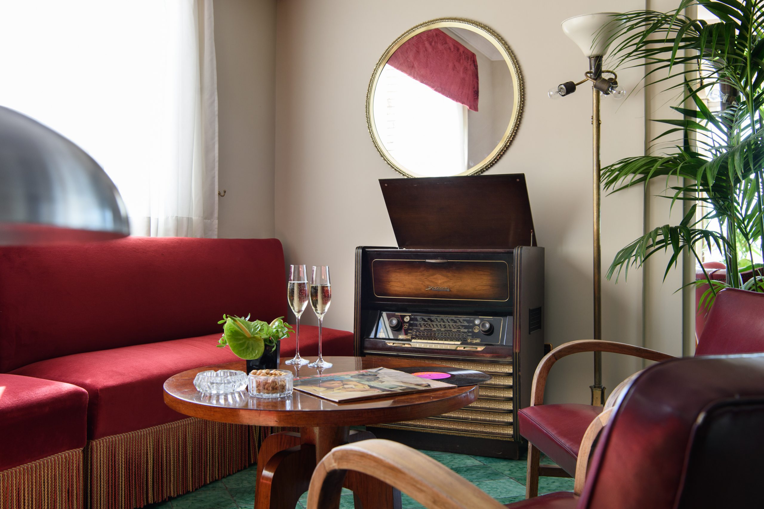 Hotel-Mediterraneo-Ligea-Lounge-1-scaled
