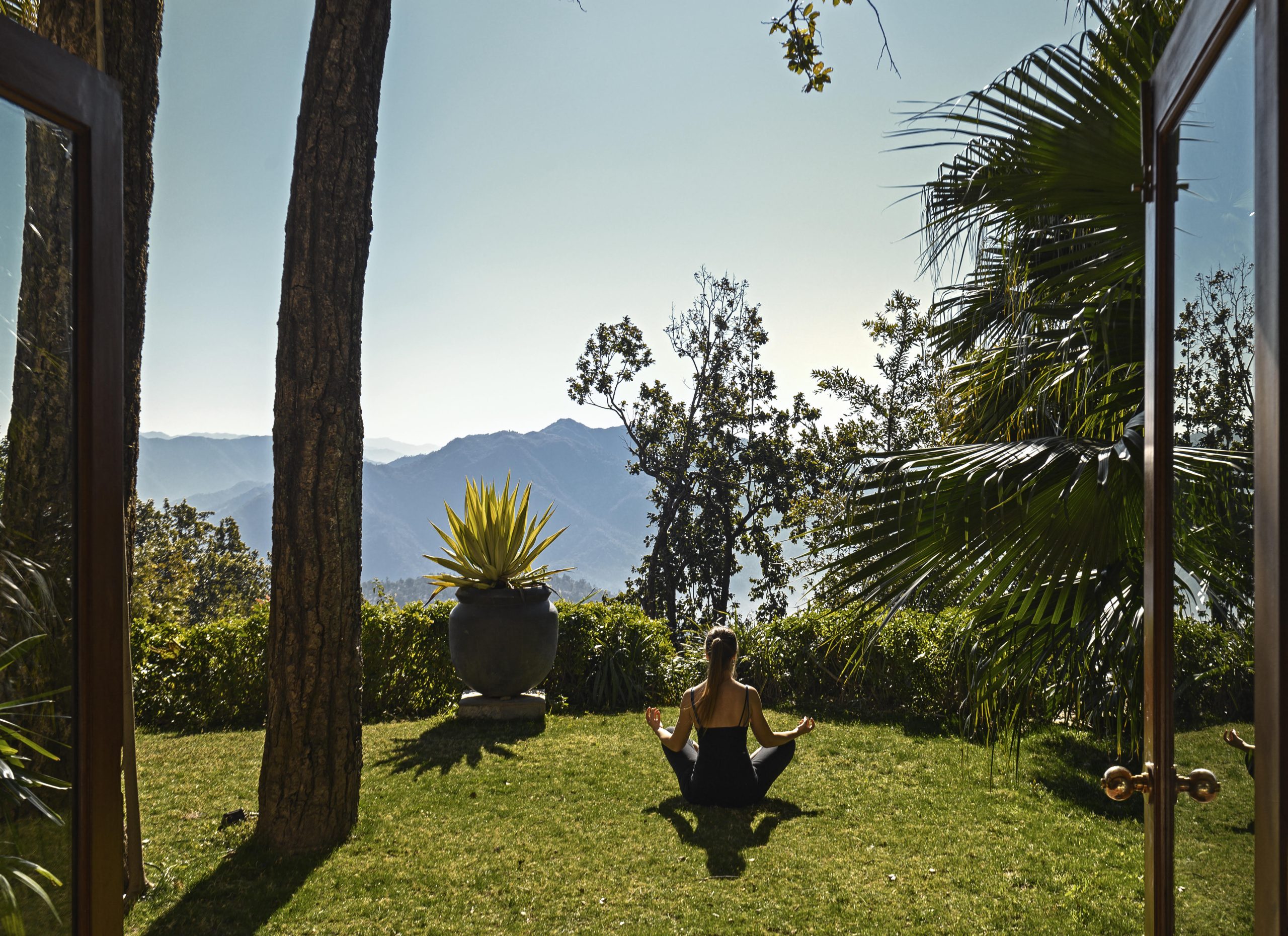 Yoga-at-Suite_Photo-Credit-Courtesy-of-Ananda-in-the-Himalayas-scaled