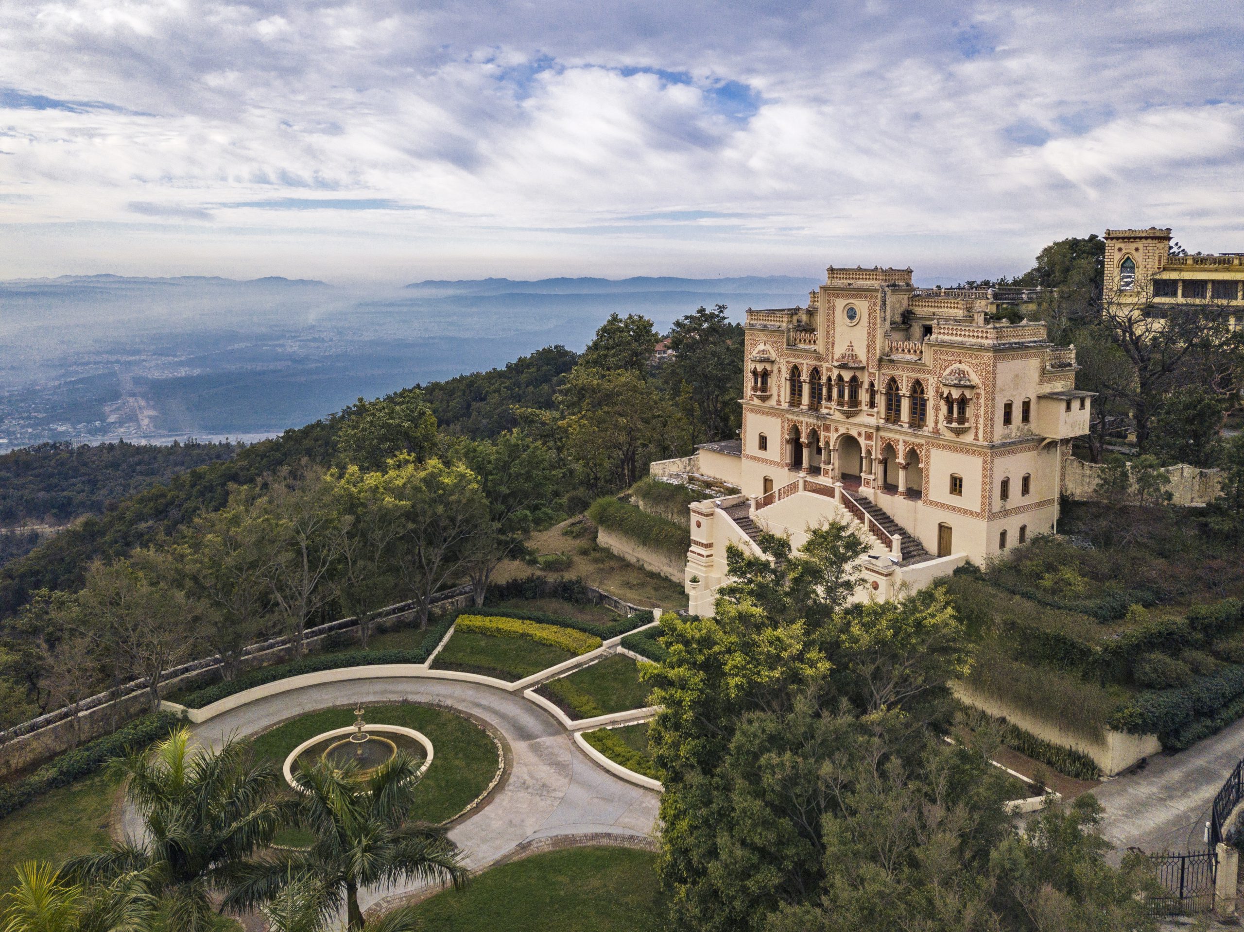Ananda_Palace and Valley