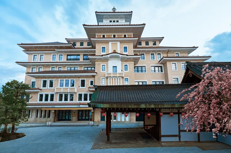 Exterior shot Imperial Hotel, Kyoto