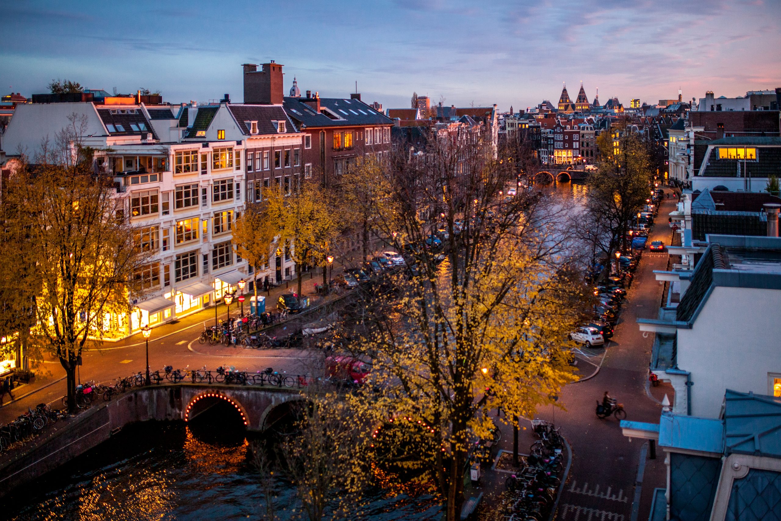 Nights-along-the-canal_courtesy-of-The-Dylan-Amsterdam-scaled