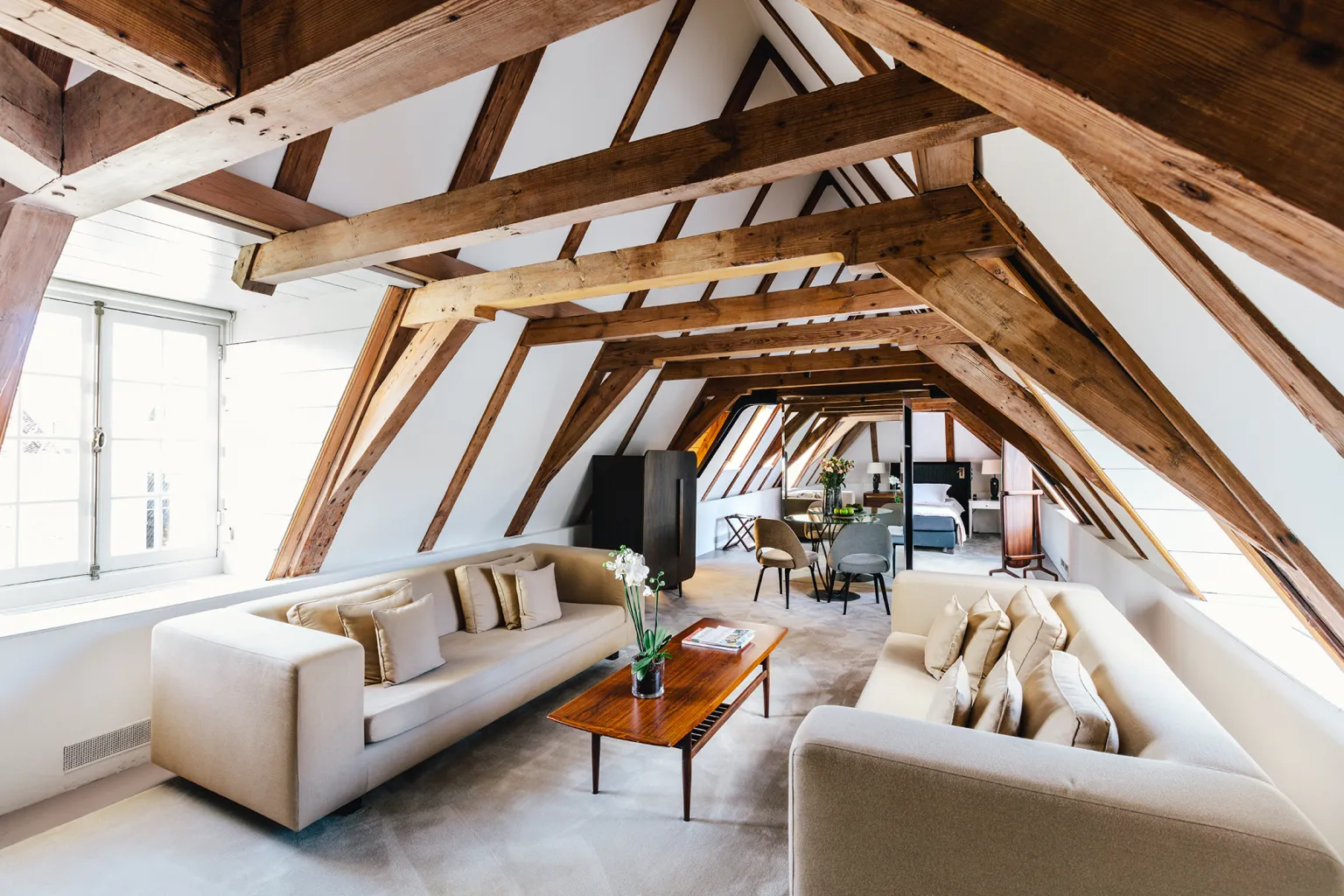 Luxury-Suite-garden-view-LOFT