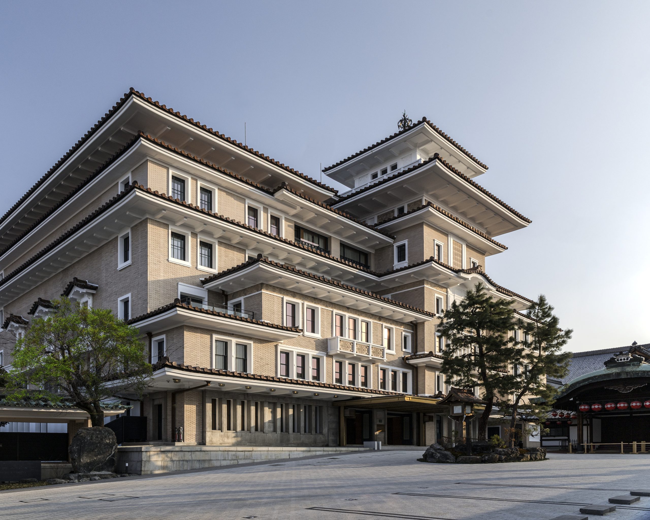 Exterior-Day_Imperial-Hotel-Kyoto_Credit-photo-Masatomo-Moriyama-scaled